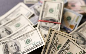 Соглашение о реструктуризации поддержали 97,38% владельцев еврооблигаций, заявили в Минфине