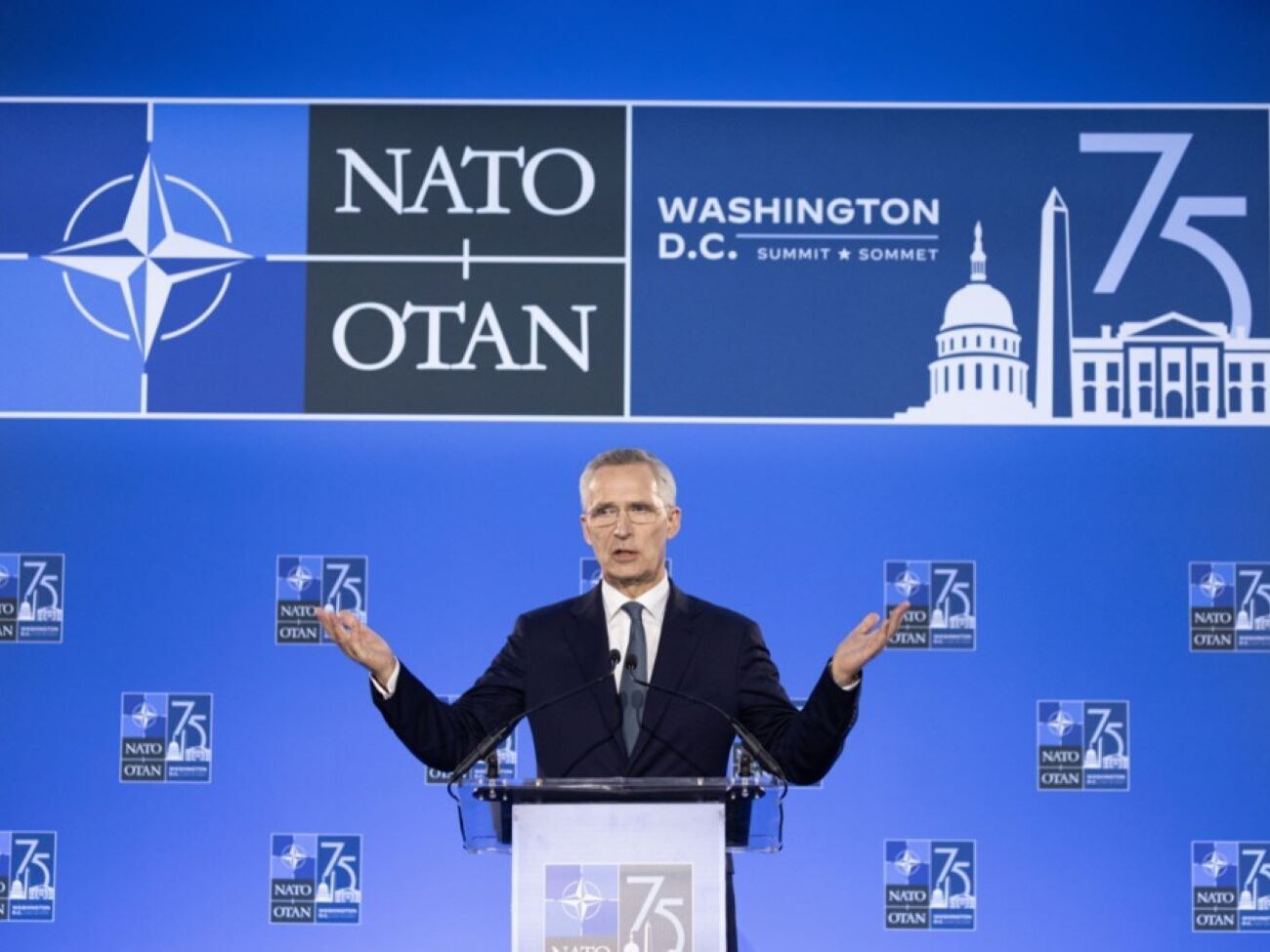 У НАТО рішуче засудили "невибіркові удари РФ"