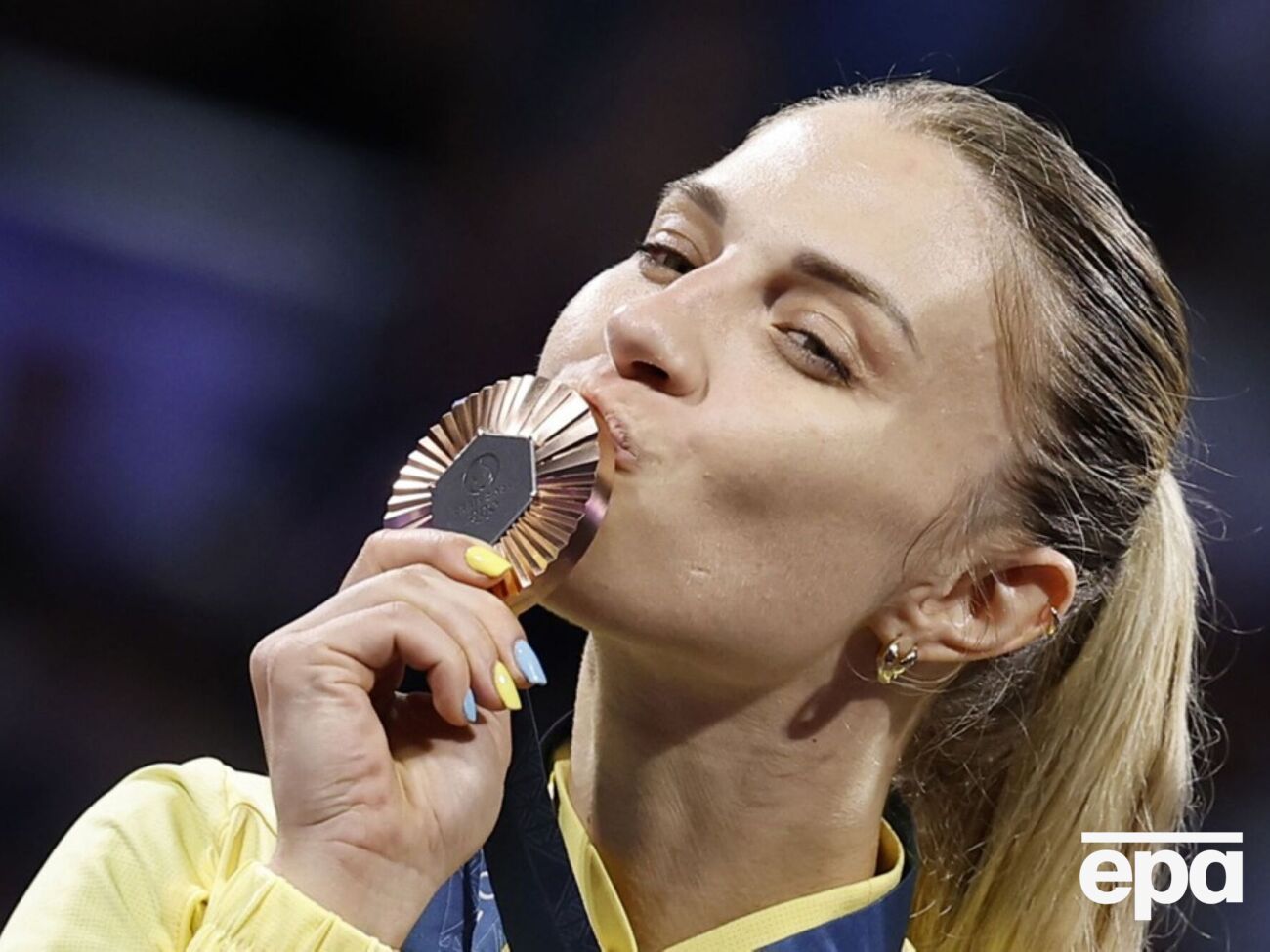 Харлан: Это очень нервная история. Потому что я не спала нормально и не ела