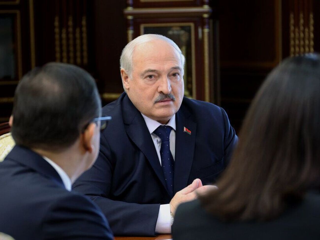 Лукашенко зазначив, що йому "зле стає" від оглядів світових ЗМІ