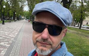 Оккупанты не занимаются никем, кроме школьников. Дети несут проукраинским родителям российские нарративы