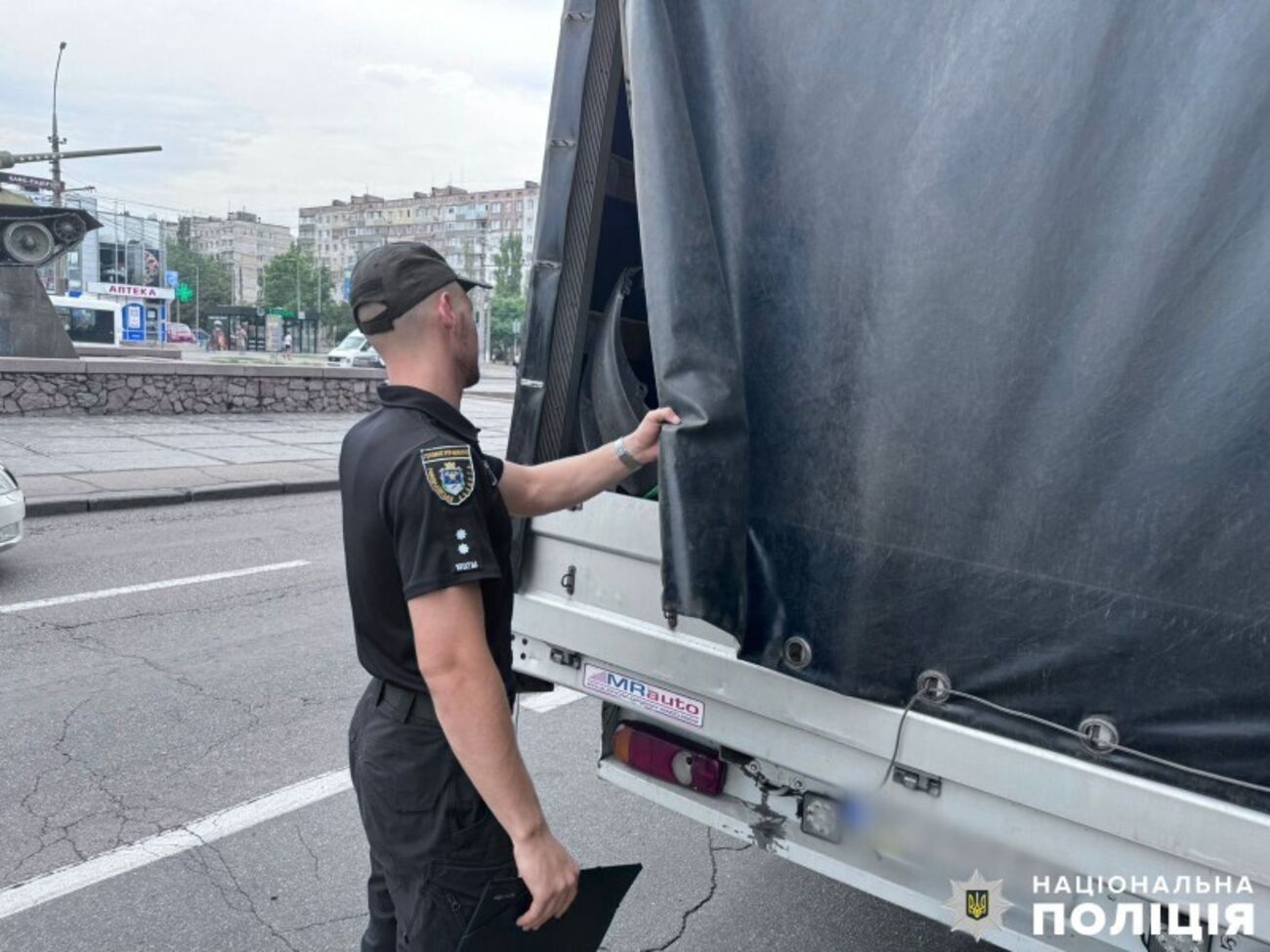 Поліція стверджує, що автомобіль із вантажем скерували в Одесу