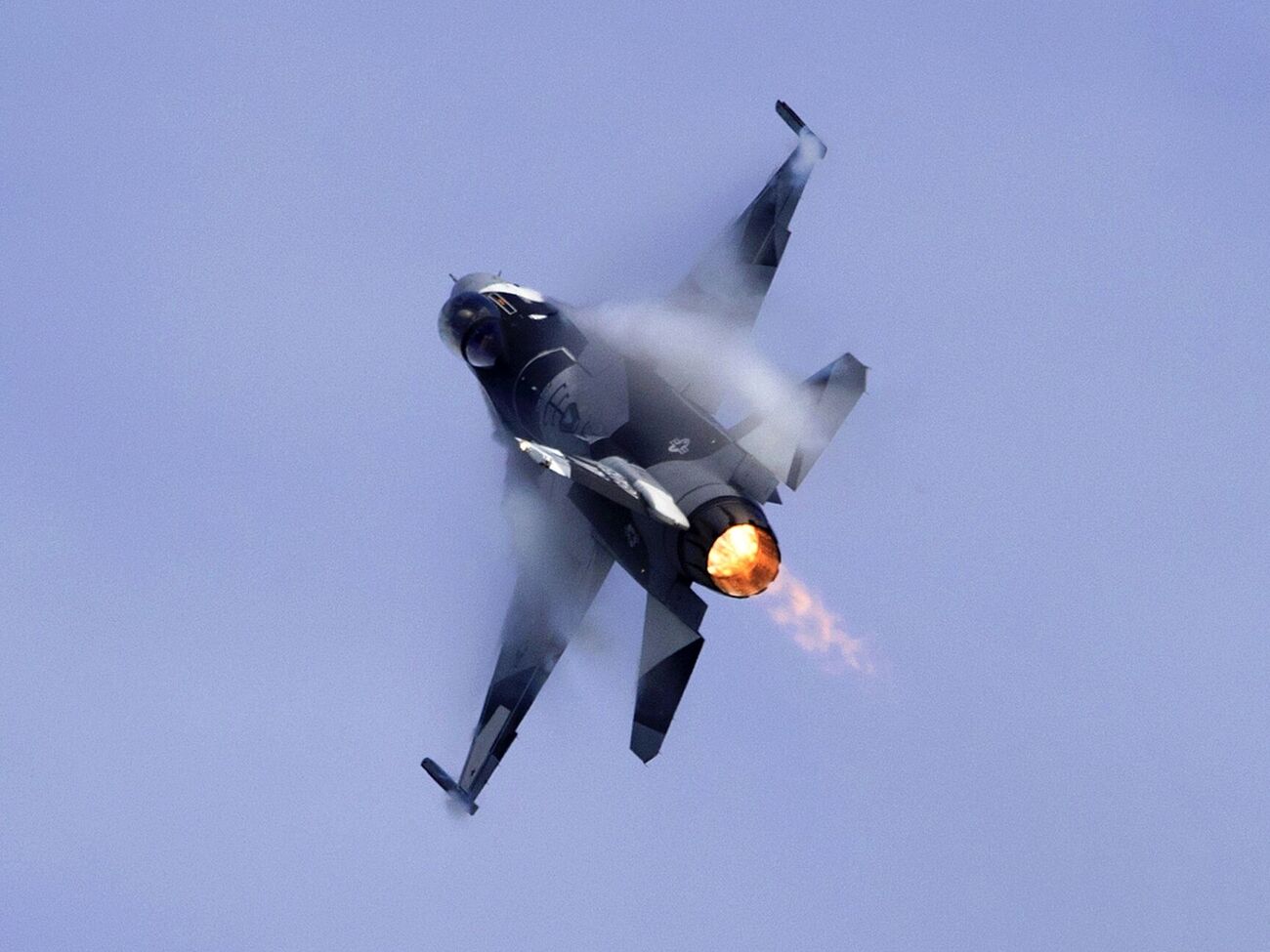 В Генштабе ВСУ подтвердили крушение первого украинского F-16