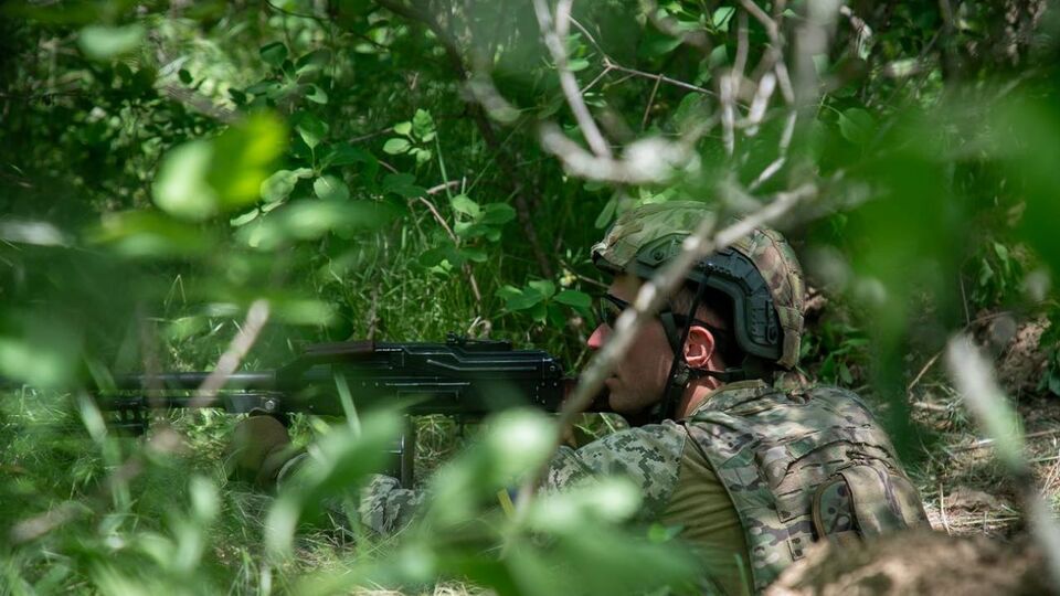 Силы обороны Украины за сутки нейтрализовали 1200 окупантов, а также уничтожили вражескую технику