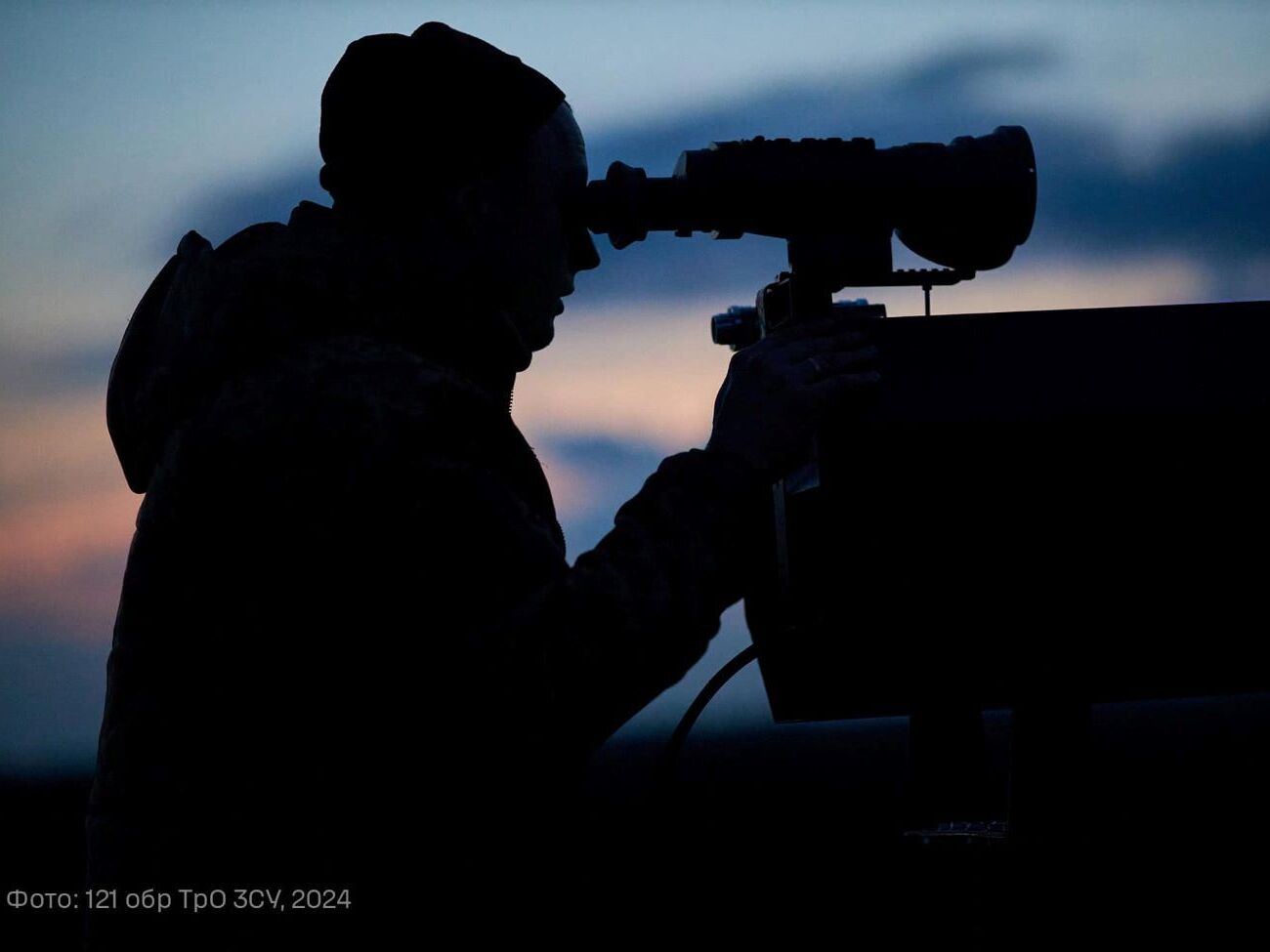 12 дронів знищили, ще чотири – упали самостійно, зазначив командувач Повітряних сил ЗСУ