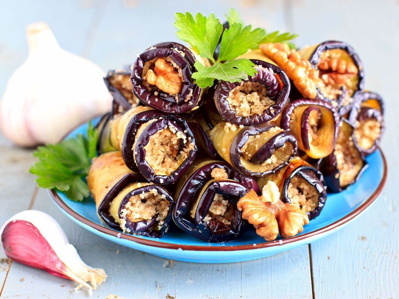 Крем-сыр придаст баклажанам нежный вкус