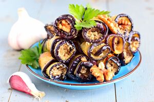 Крем-сыр придаст баклажанам нежный вкус
