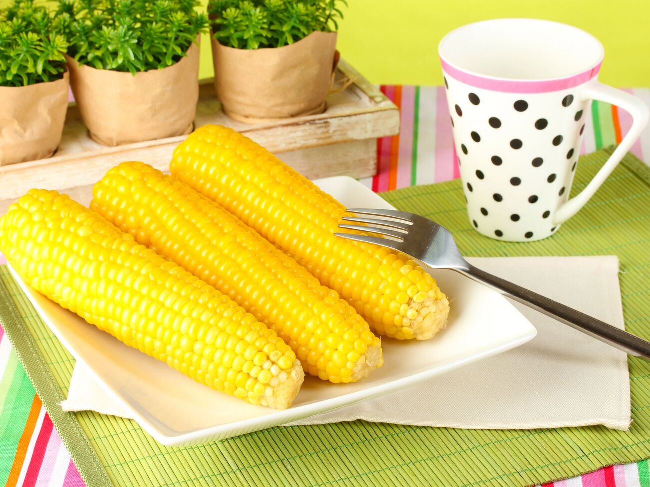 Кукурудзу потрібно подавати гарячою