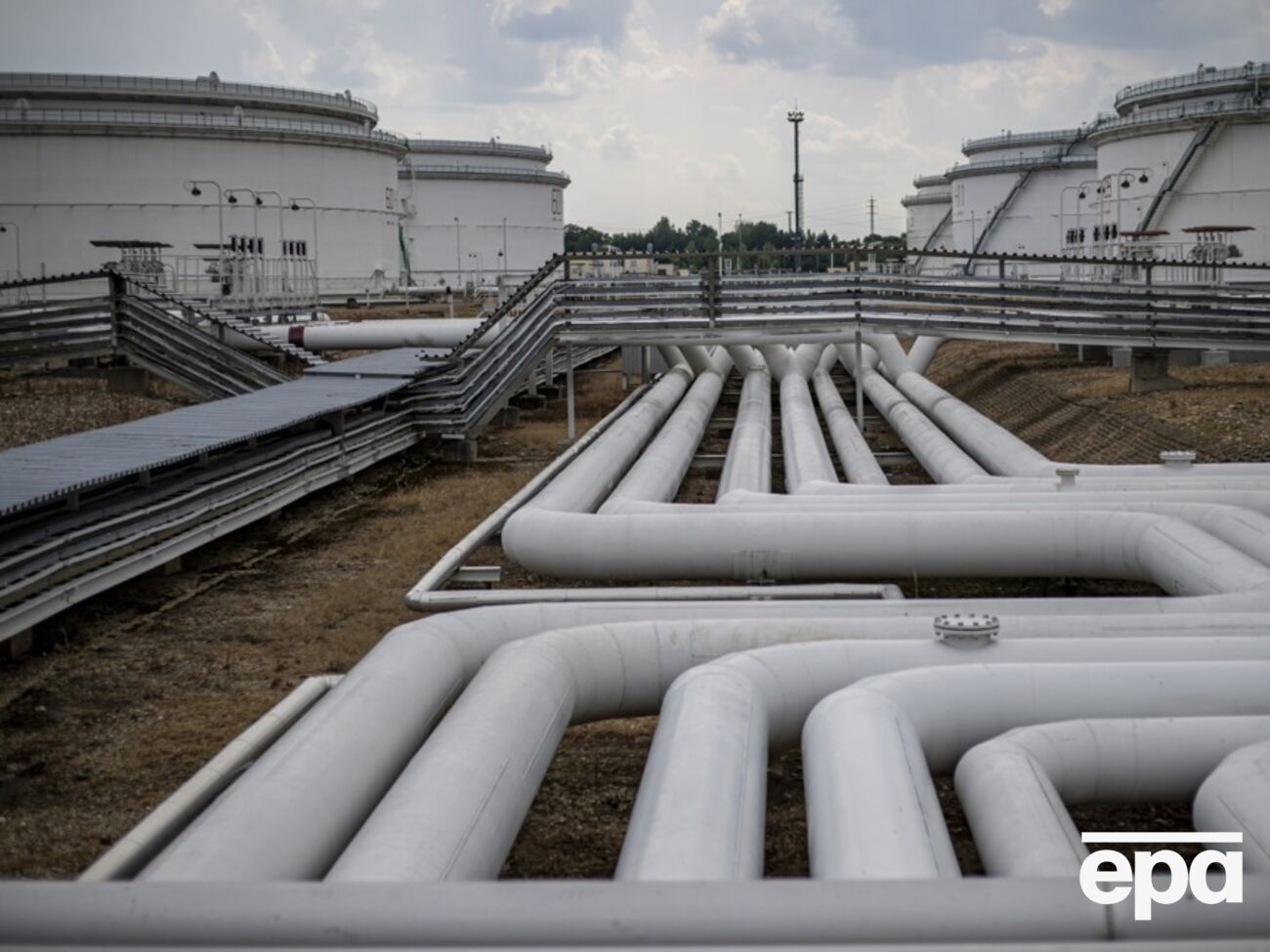 Строк дії контракту на транзит російського газу спливає наприкінці цього року, на транзит російської нафти – наприкінці 2029-го