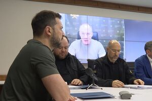 На засіданні ставки верховного головнокомандувача заслухали доповідь Сирського, розповів Зеленський