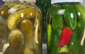 Для приготування розсолу у крижаній воді розчиніть сіль