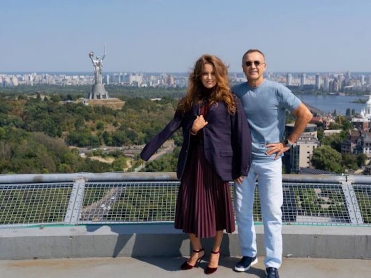 Все учебные заведения KAN расположены на территории жилых комплексов, построенных по концепции "город в городе", рассказал бизнесмен