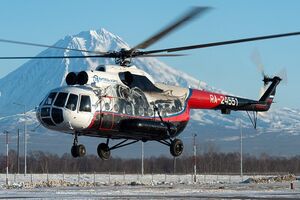 Вертолет пропал с радаров, когда забирал туристов с вулкана на Камчатке