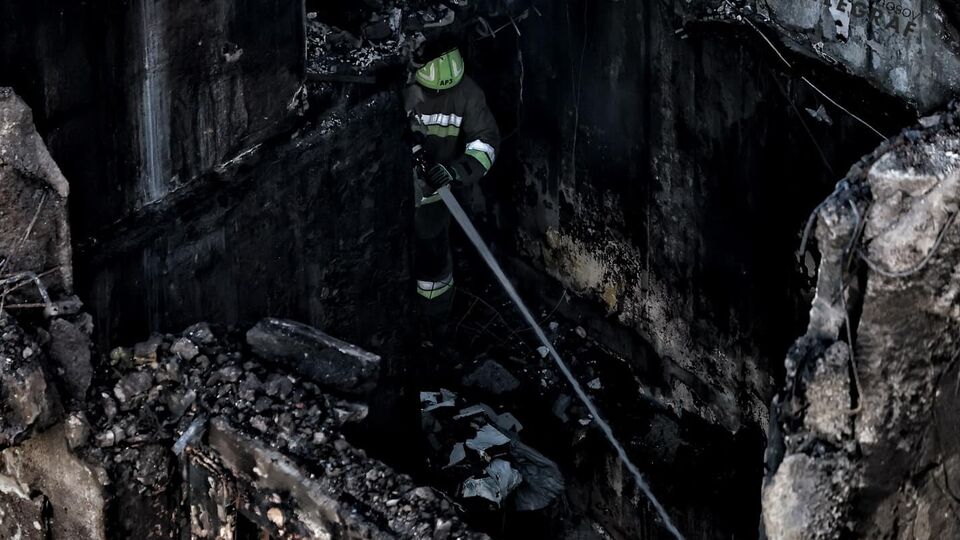 Тіло виявили на 10-му поверсі розбомбленого будинку