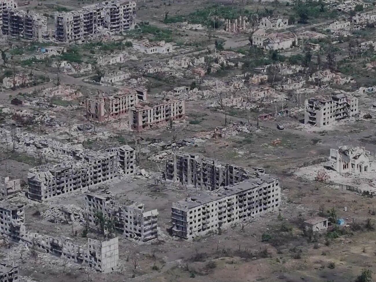 Из-за обстрела РФ в Часовом Яре погибли мужчины от 24 до 38 лет, рассказали в ОВА