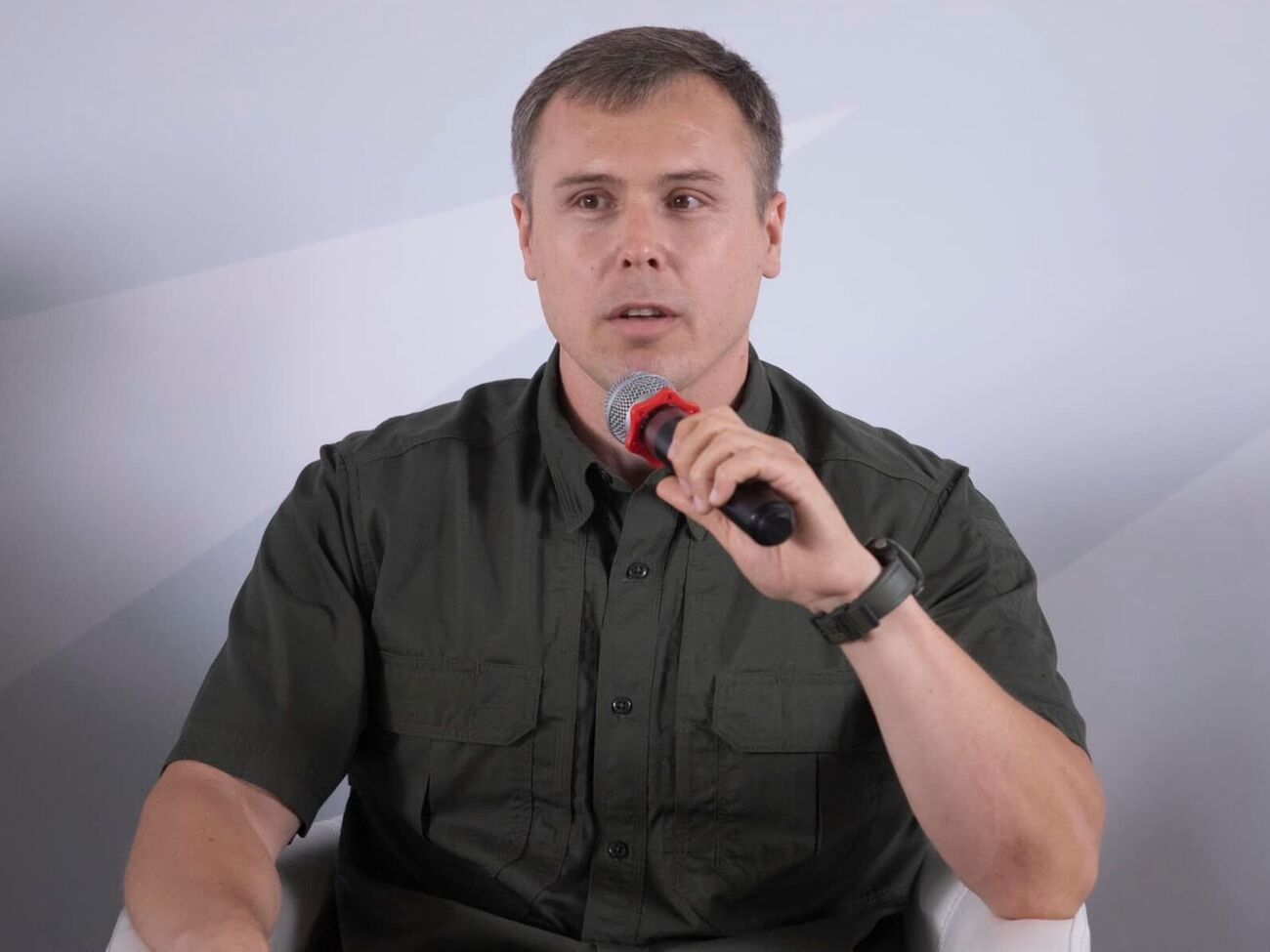 Костенко поєднує роботу в Раді із захистом України