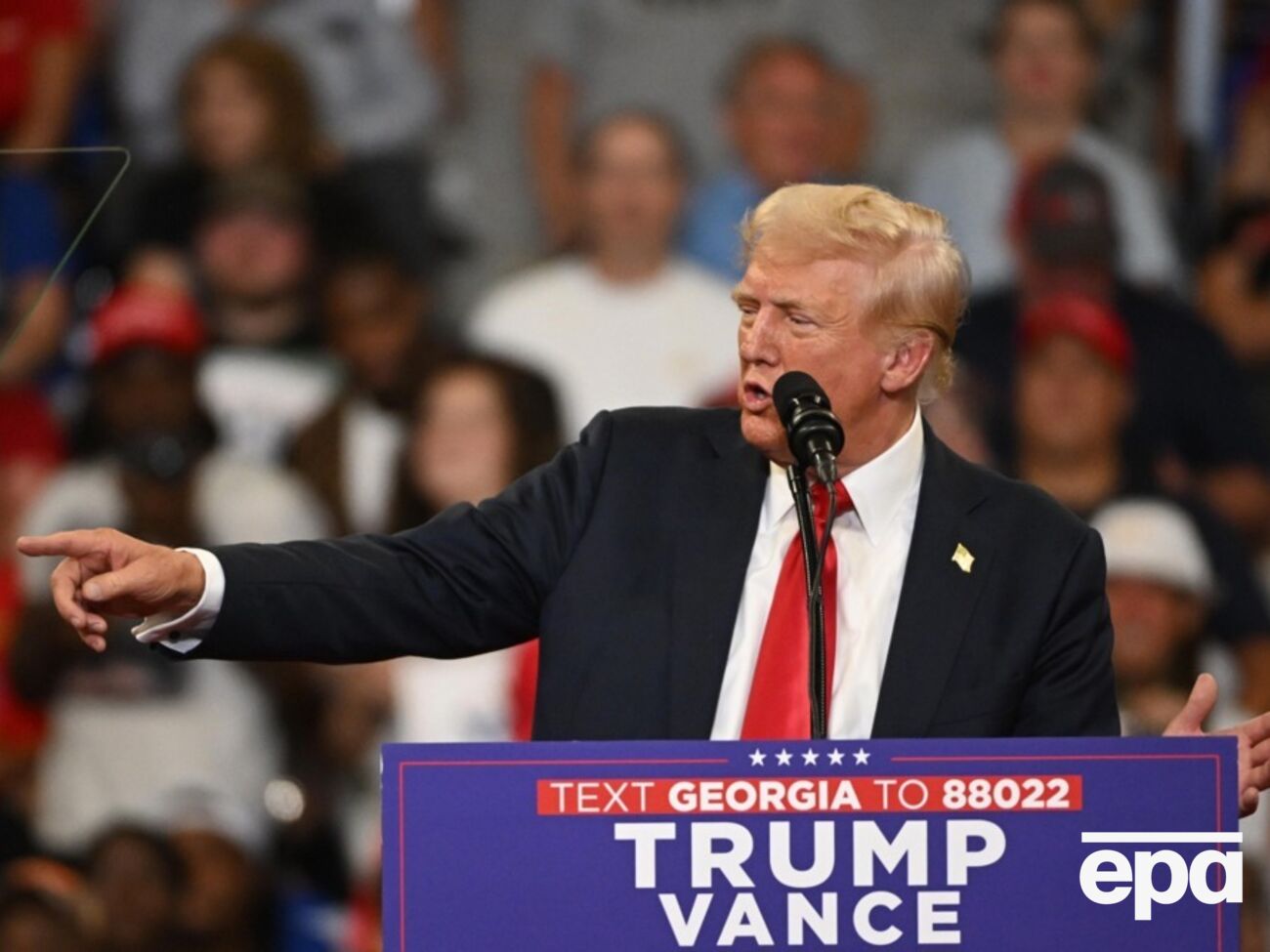 Гарріс відмовилася від пропозиції Трампа провести дебати на каналі Fox News 4 вересня