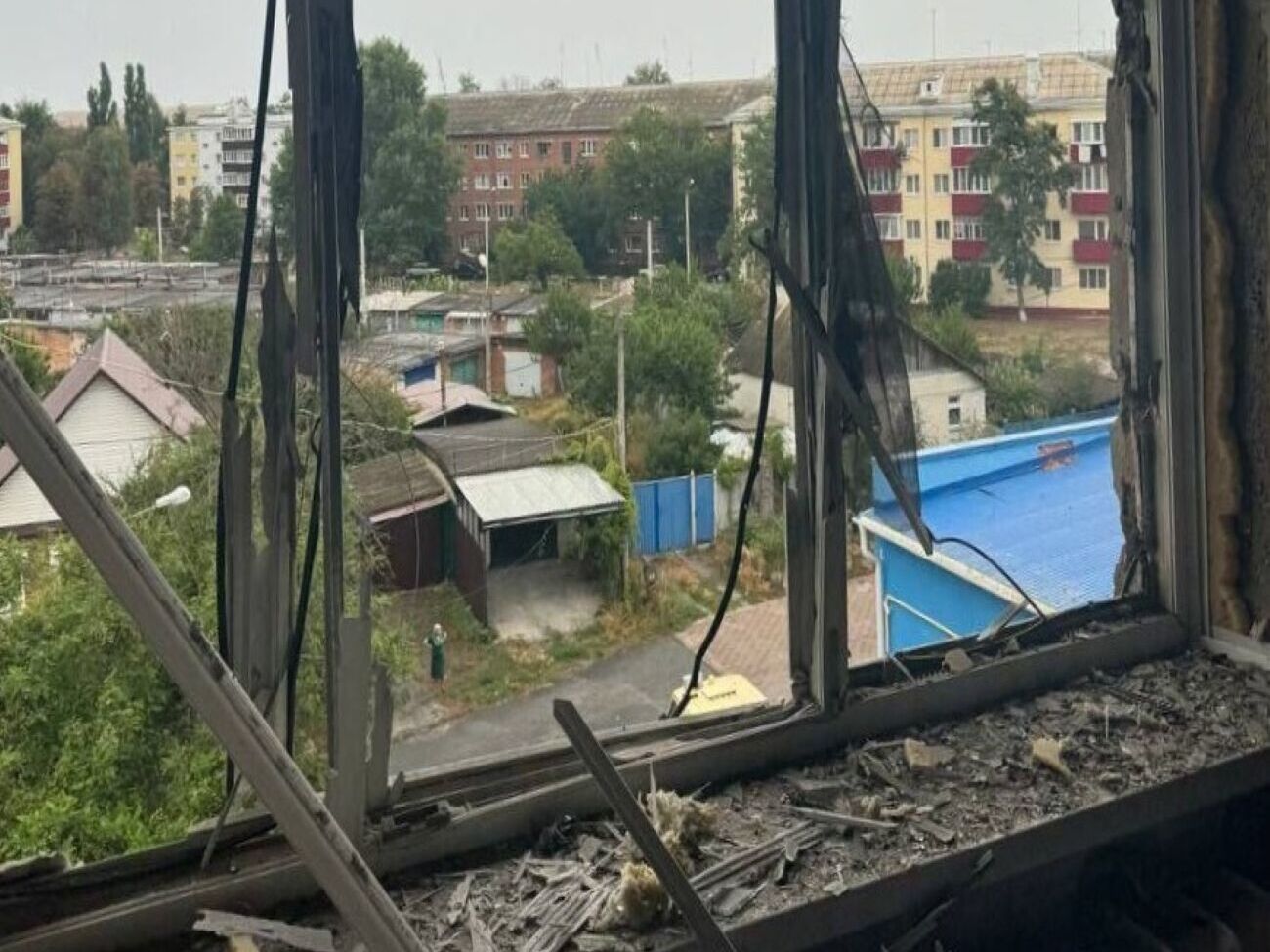 По словам Гладкова, БПЛА атаковали три населенных пункта
