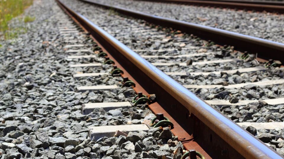 Окупанти "без анонсів і червоних стрічок" запустили залізницю з РФ до Маріуполя, зазначив Андрющенко