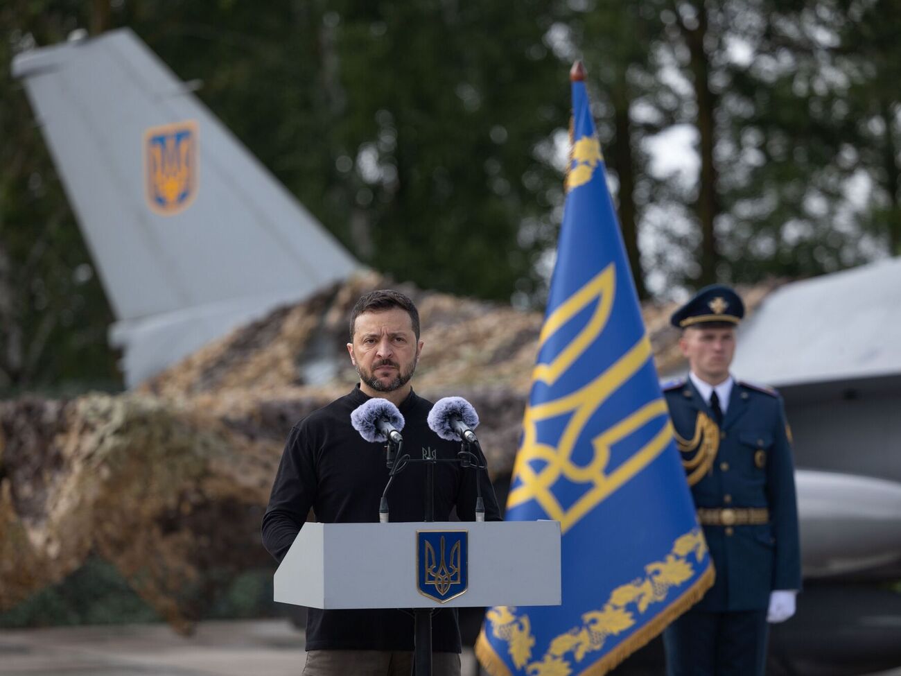 Количество самолетов Зеленский не назвал