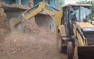 Двое детей после падения стены выжили, пишут СМИ