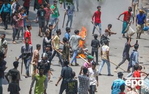 Участники акций протеста требуют отставки премьера