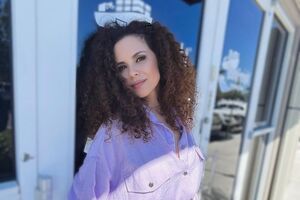 В феврале 2024 года Каменских заявила, что будет развивать свою карьеру за границей