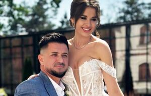 Реус і Налчаджиоглу одружилися 3 червня