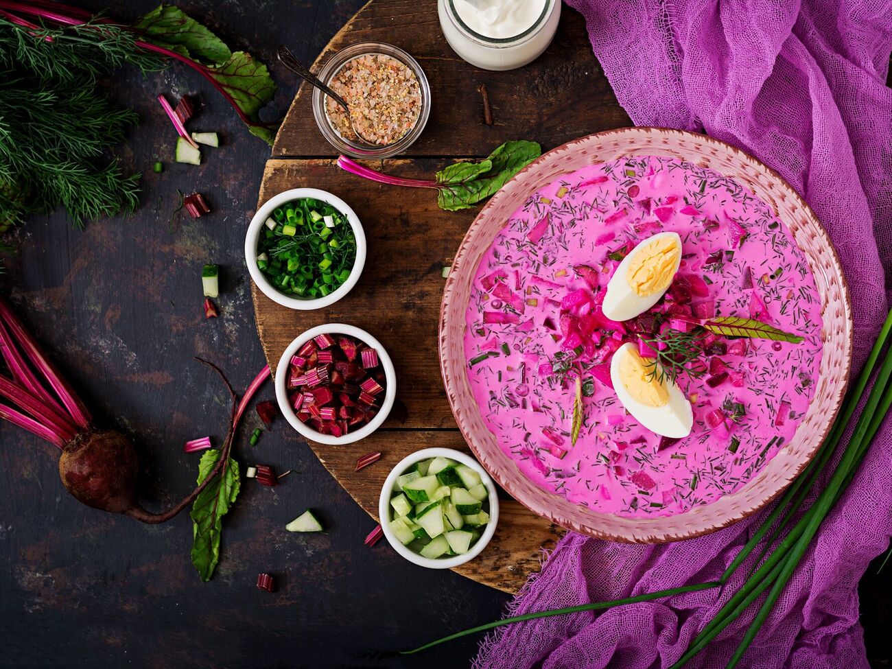 Буряк подають зі сметаною