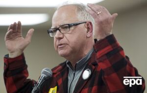 Губернатор Миннесоты Уолц – бывший учитель и военный Нацгвардии США