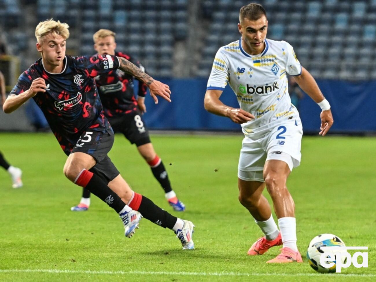 "Динамо" играло в Польше