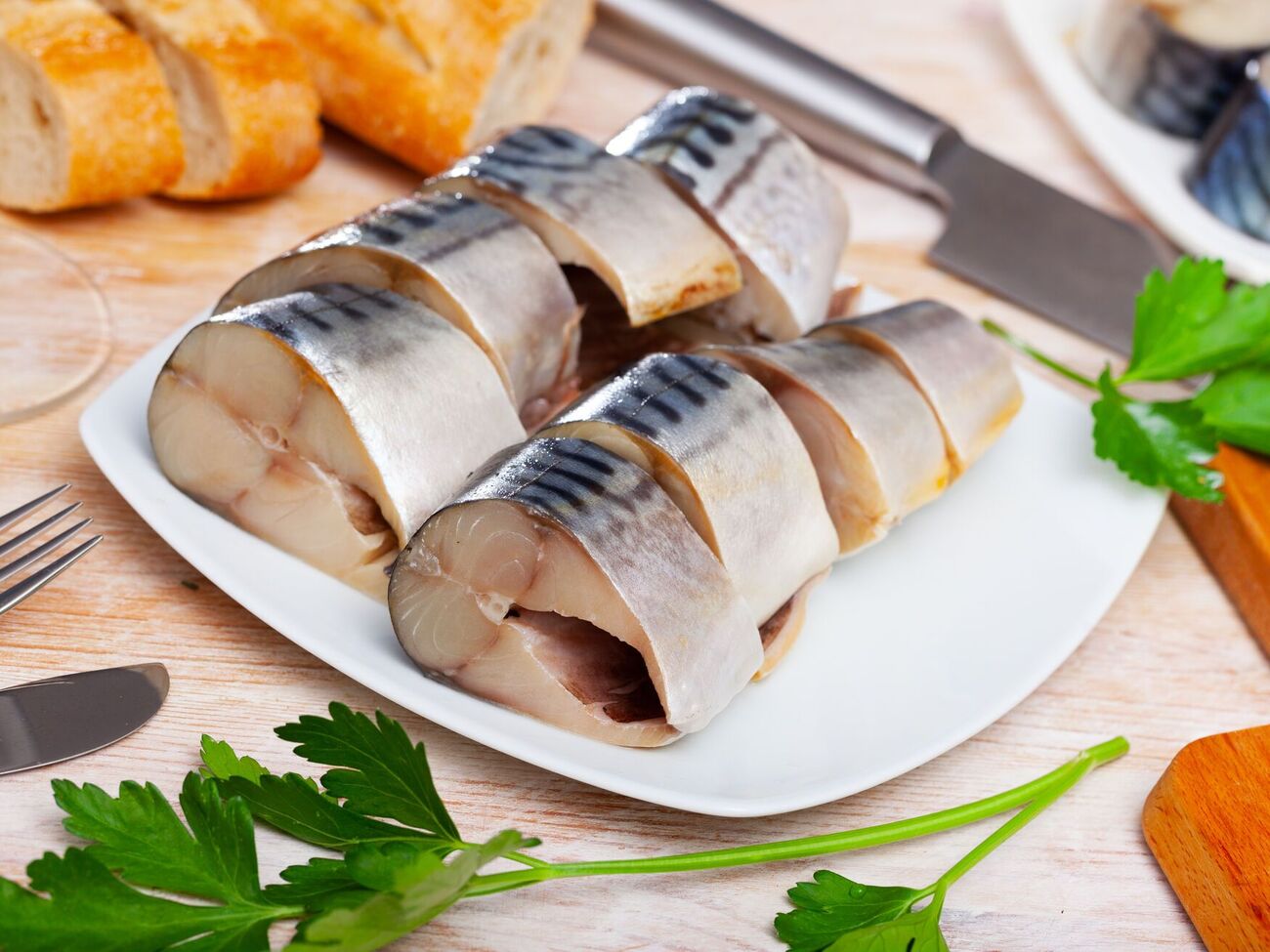 Скумбрия в маринаде готовится за одну ночь