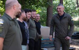 Віталій Кличко: Загалом від початку цього року Київ виділив із бюджету на оснащення бригади 400 млн грн