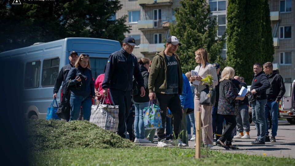 Выехать должны 6 тыс. человек