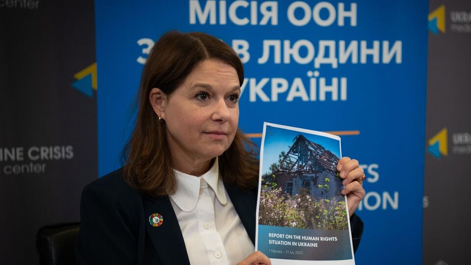 Пытки против украинских военнопленных "применяются регулярно и широко распространены", отметила Белл
