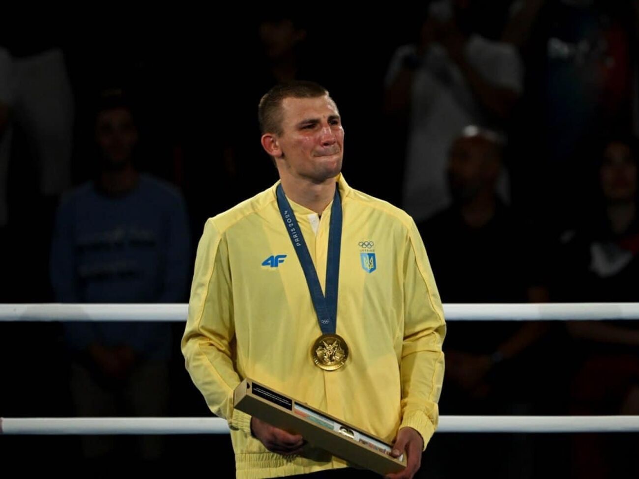 Хижняк рассказал, что когда стоял на пьедестале и слушал гимн Украины, то вспоминал весь свой путь к победе на Олимпиаде 2024