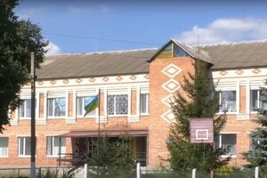 Оккупанты ударили КАБ по школе в Могрице около 11.00 8 августа