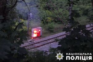 17-річний і 22-річний хлопці встигли отримати 1500 грн авансу