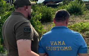 Фигурант мог привлечь к взяточнической схеме инспектора таможенного поста соседнего государства