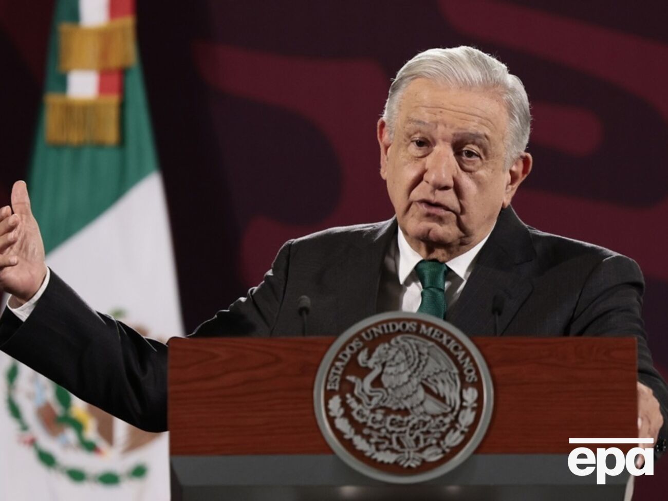 Обрадор завил, что арестовать Путина "не в его власти"