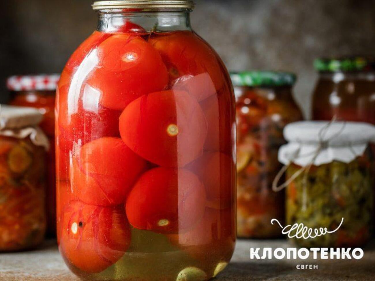 Кулінар порадив вибирати щільні та м'ясисті сорти помідорів