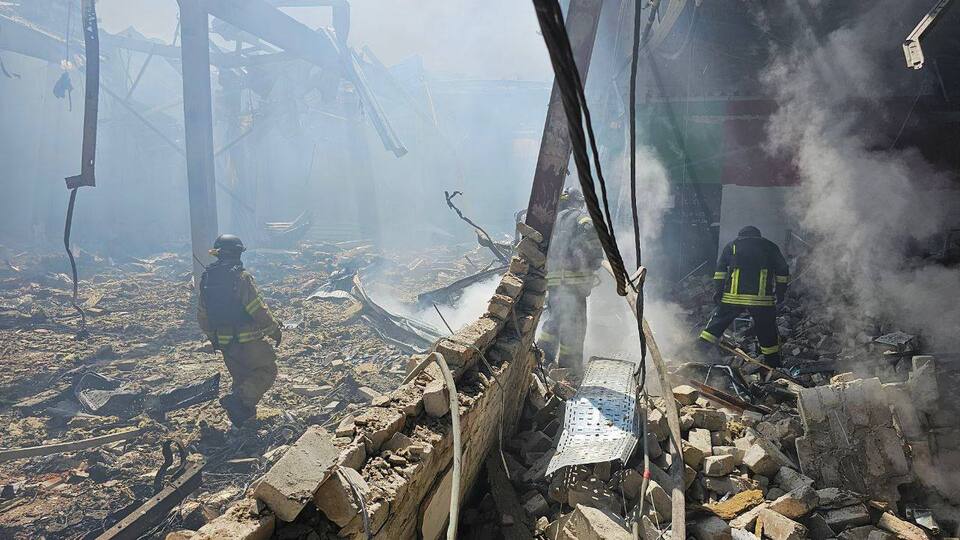Пожежу в супермаркеті загасили