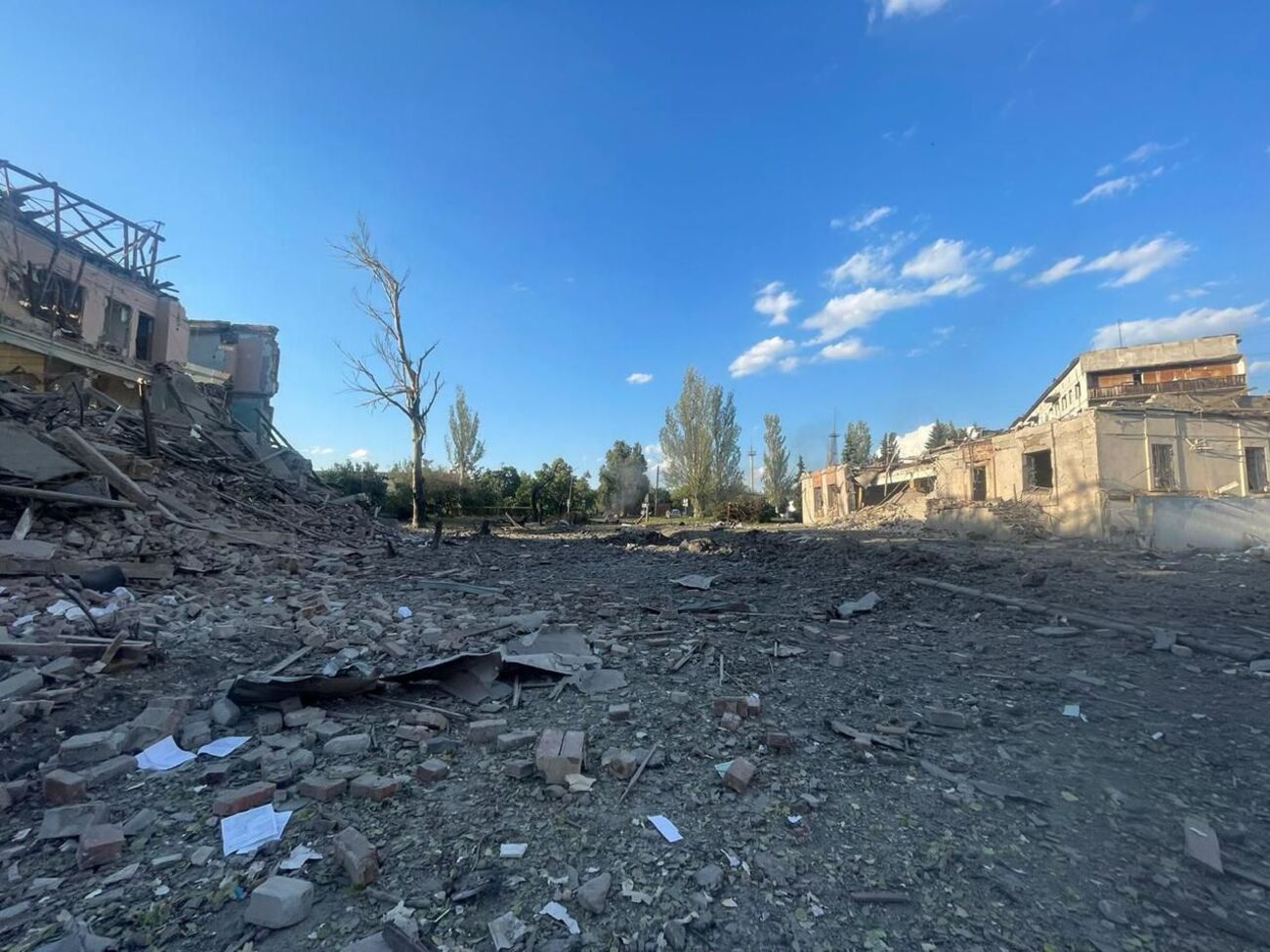 Российские оккупанты нанесли удар планирующей авиационной бомбой