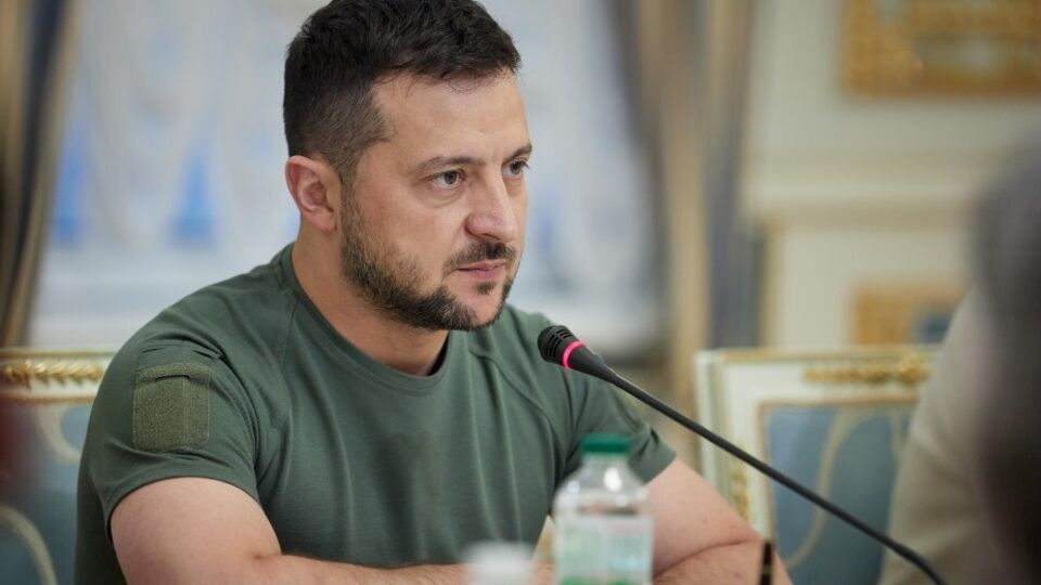 Україна працює над подальшим обмеженням Росії вести війну, зазначив Зеленський