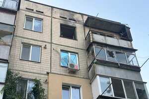Через російську атаку у Нікополі пошкоджено п'ятиповерхівку, зазначили в ОВА