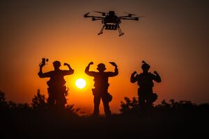 Українське військово-політичне керівництво поки не коментувало наступу в Курській області, зазначило Politico