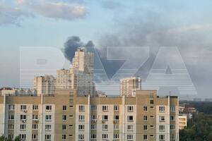 Один із дронів нібито збили неподалік Московського НПЗ. На фото, як заявляють, наслідки збиття