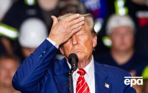 Трампа звинувачують у використанні з політичною метою візиту на військове кладовище