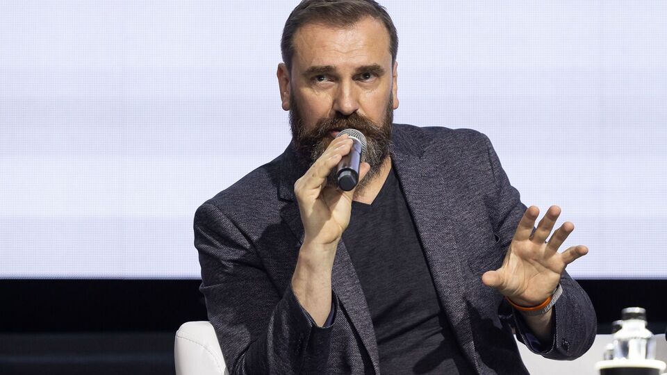 Лісовий про те, як писав дисертацію: Що далі я доходив до захисту, то більше мені це не подобалося. І я вже в якийсь момент і пожалів, що вв'язався в це