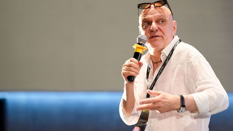 Пиховшек всегда знал, что хочет в уши тогдашнего президента Украины Леонида Кучмы "засунуть" Медведчук при его посредничестве, отметил Вересень